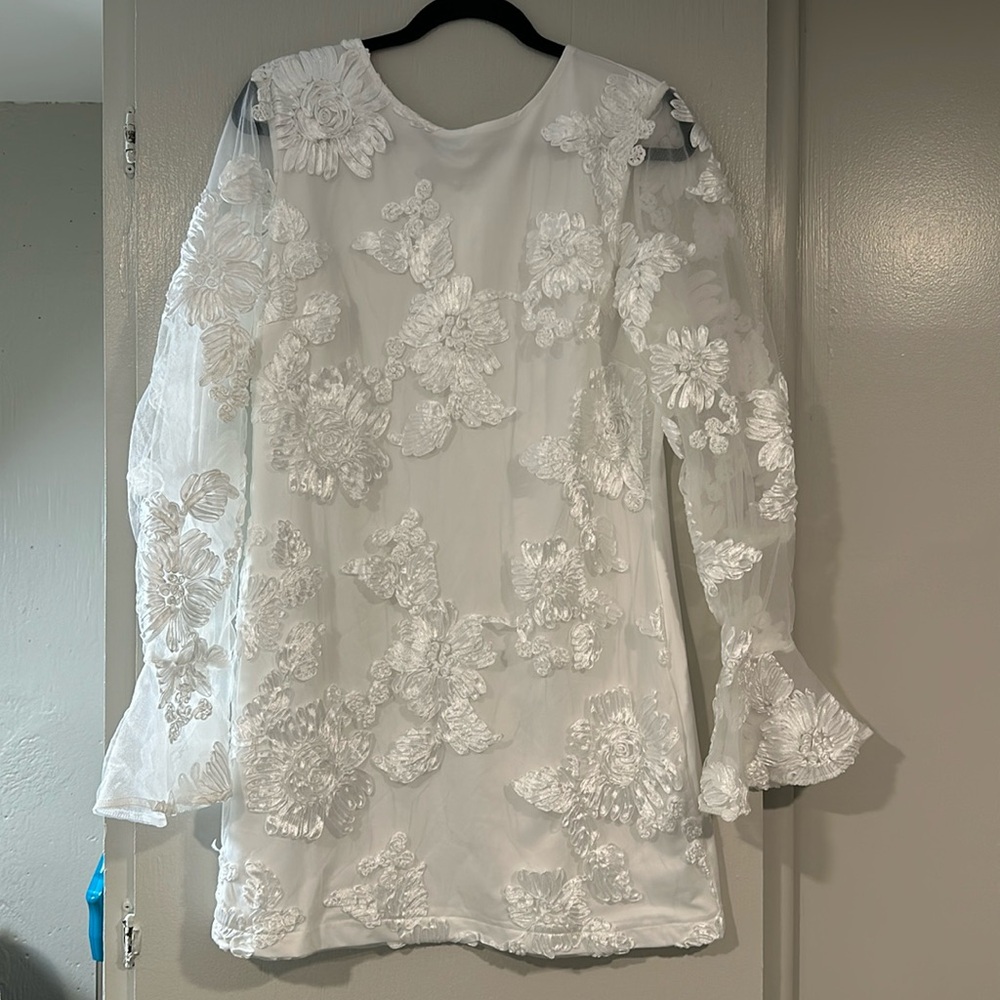 White Dresss